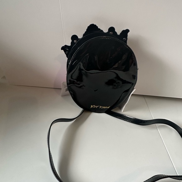 NWT Betsey Johnson Sugar Black Patent Faux Crowned Floral Skullcandy Crossbody - Picture 3 of 7